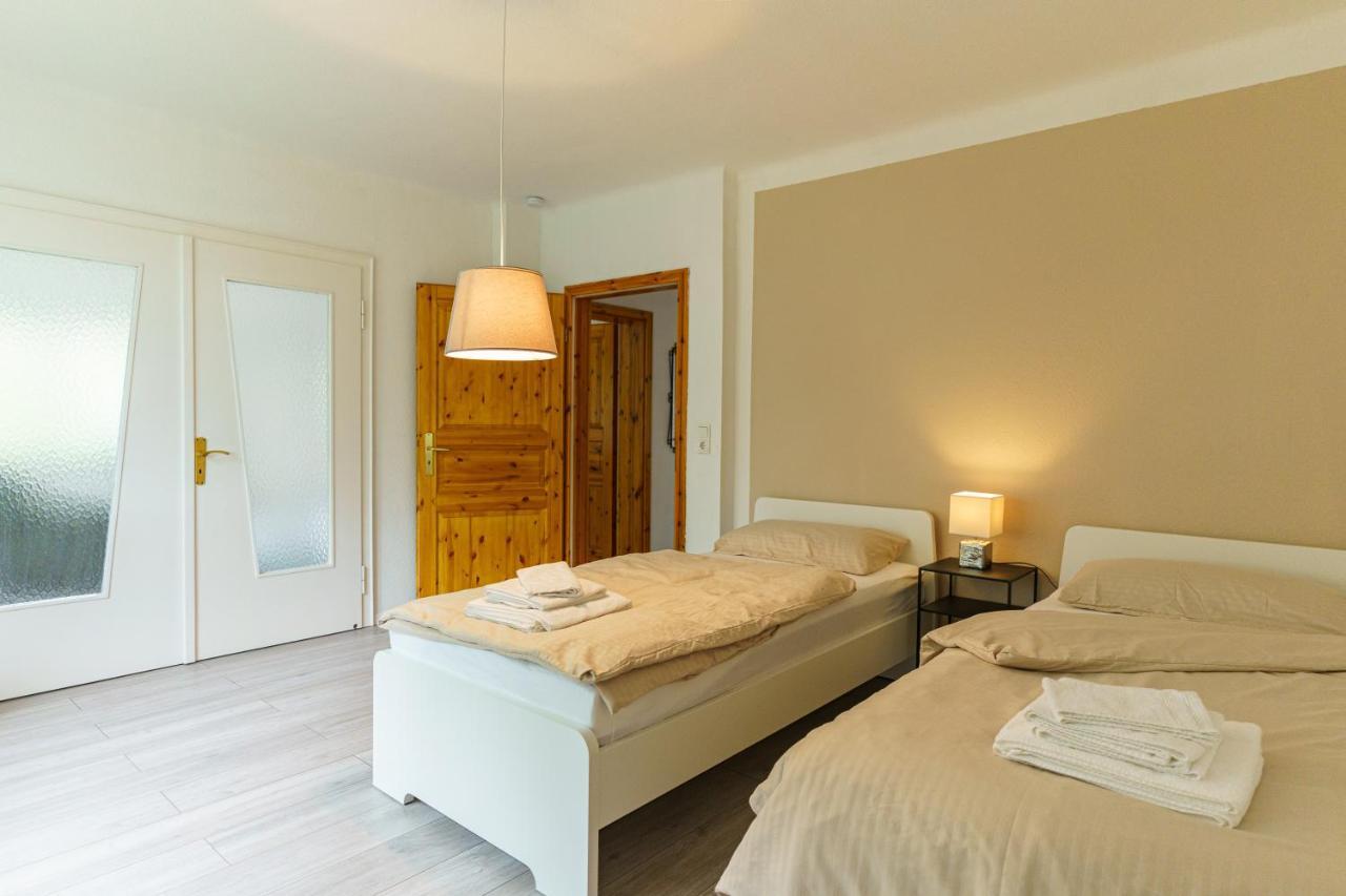 Grosszuegiges Apartment Mit Balkon Fuer Monteure Und Feriengaeste Dillingen Extérieur photo
